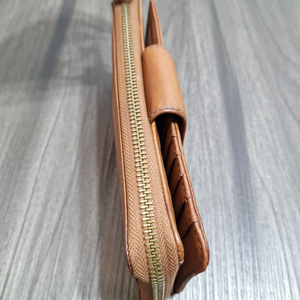 Fossil Logan Brown Leather Bifold Clutch Wristlet Wallet with ID Window SL7828